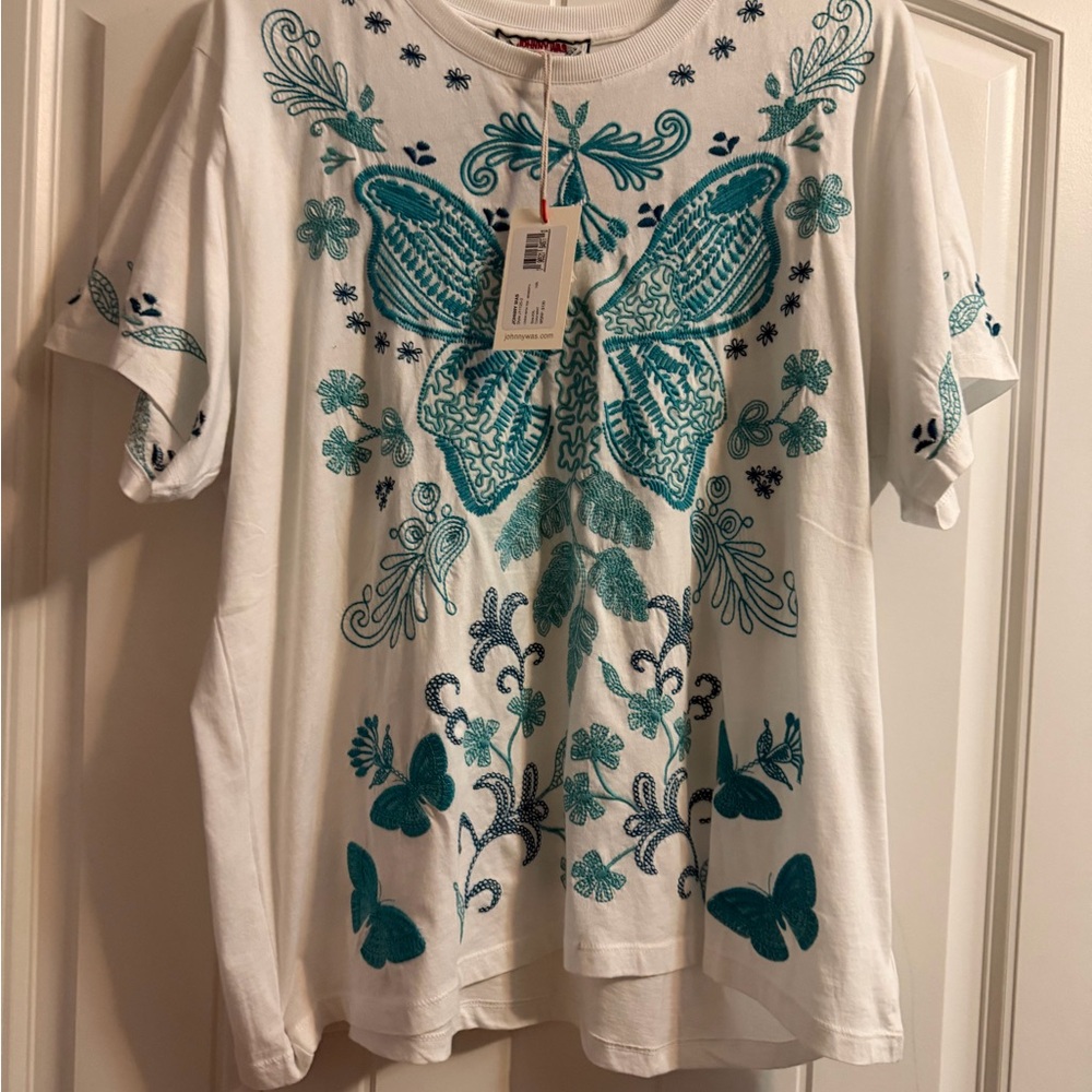 Johnny Was Benedita Crew Neck Tee - Picture 6 of 16